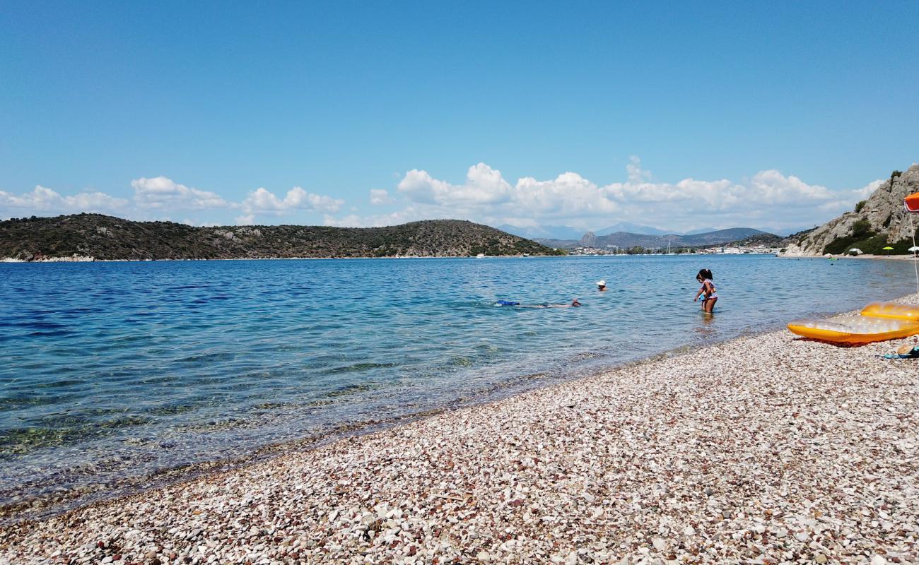 Foto de Kondyli beach con guijarro ligero superficie