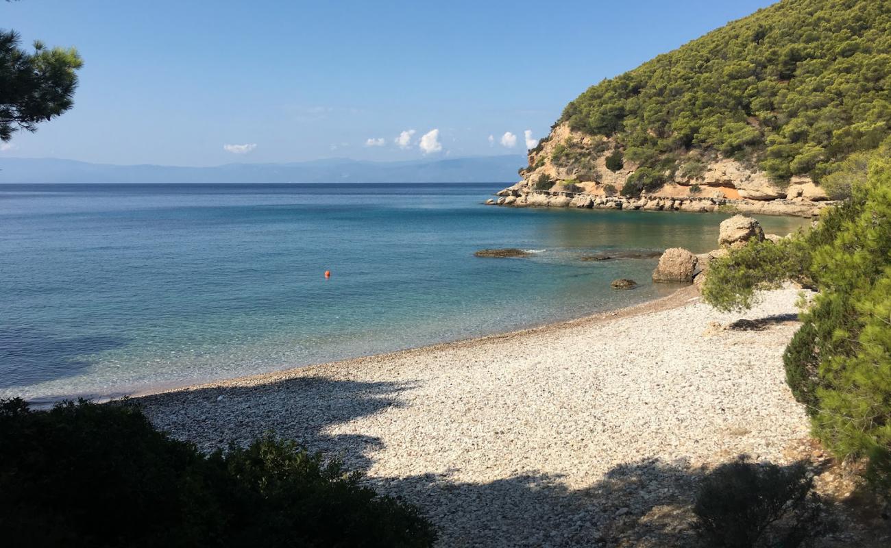 Foto de Spiaggia Kranidi con arena fina y guijarros superficie