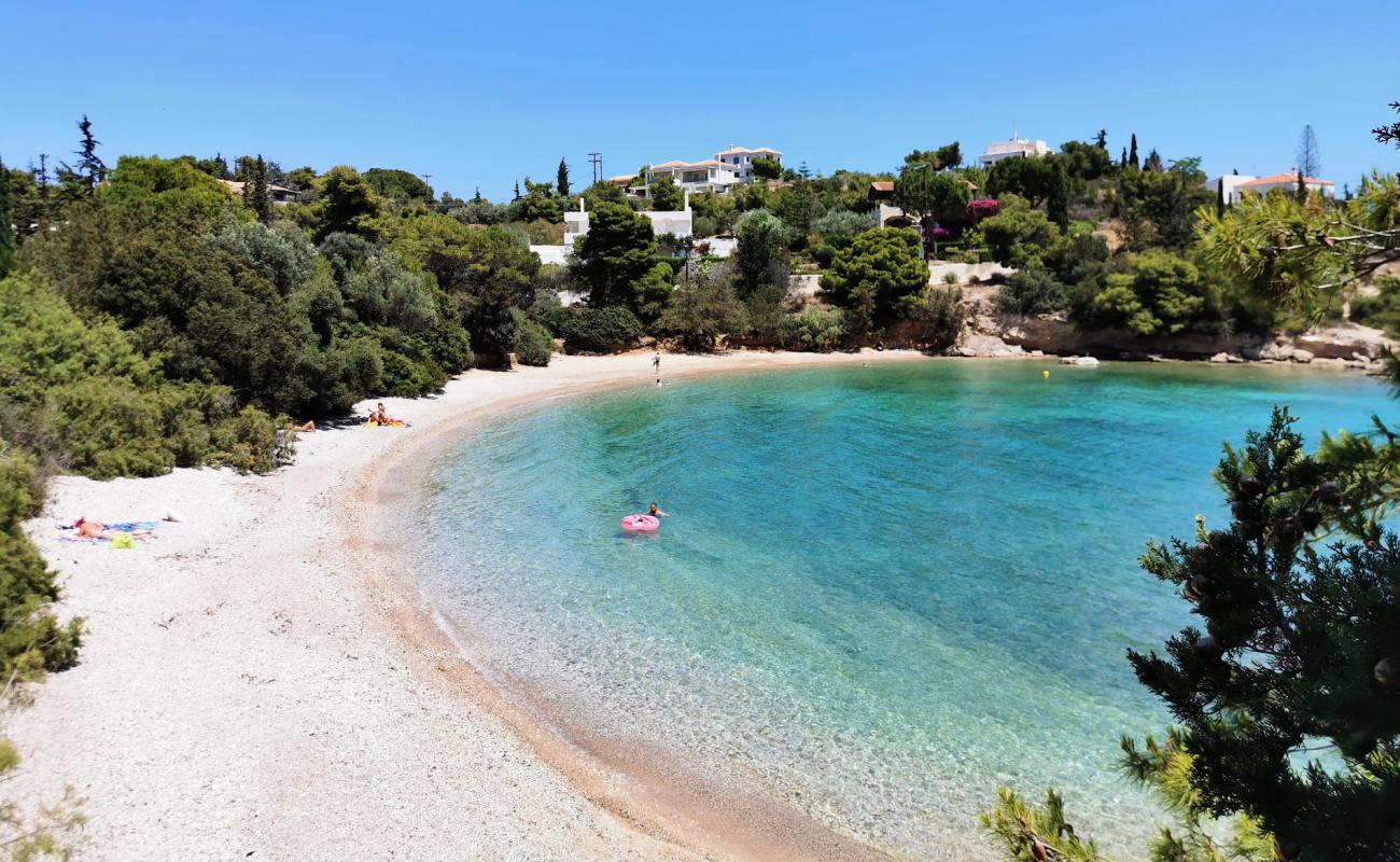 Foto de Agios Emilianos beach con arena fina y guijarros superficie