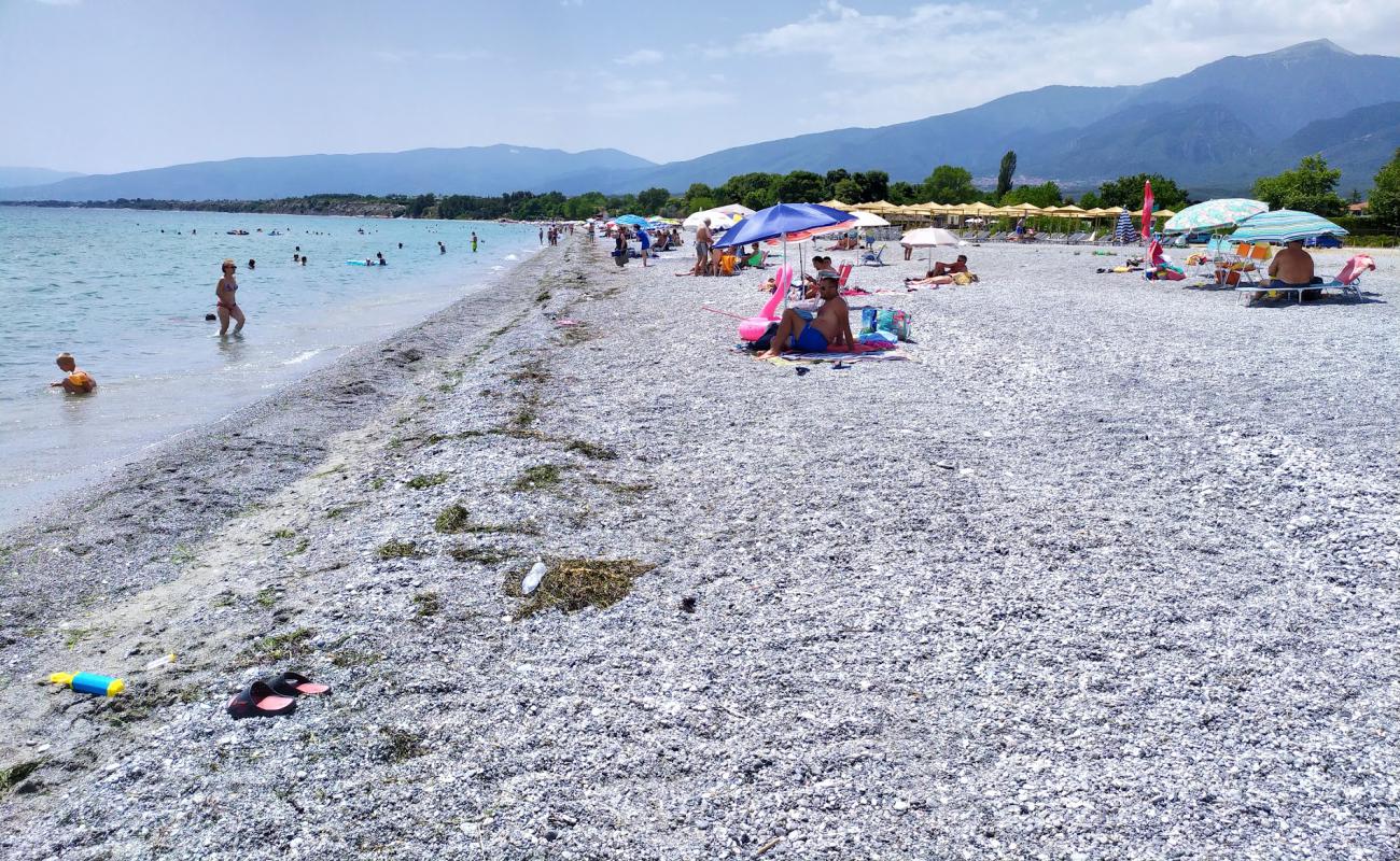 Foto de Gritsa beach con guijarro gris superficie