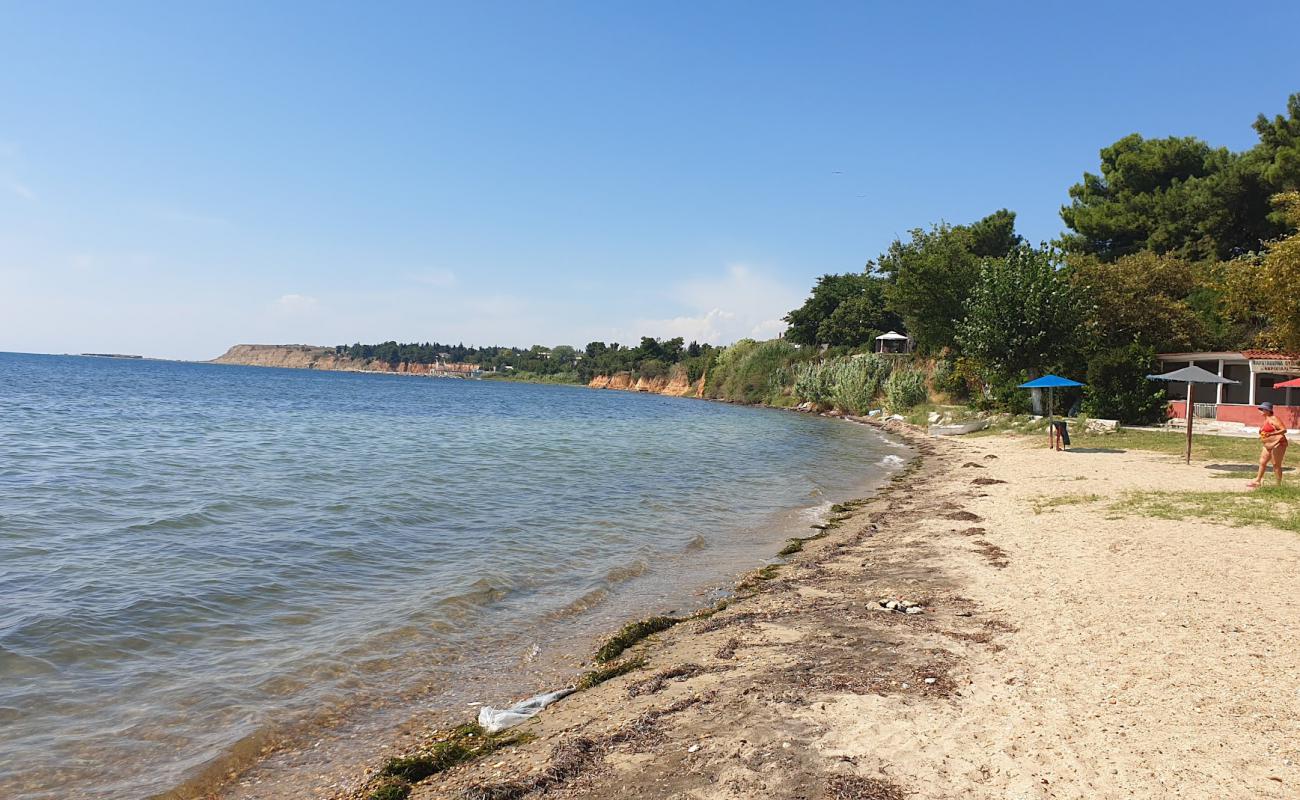 Foto de Toulumba beach con arena fina y guijarros superficie