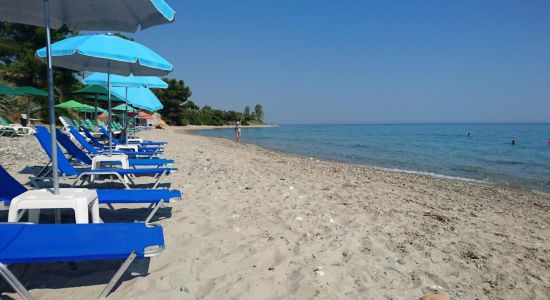 Kaloutsikos beach