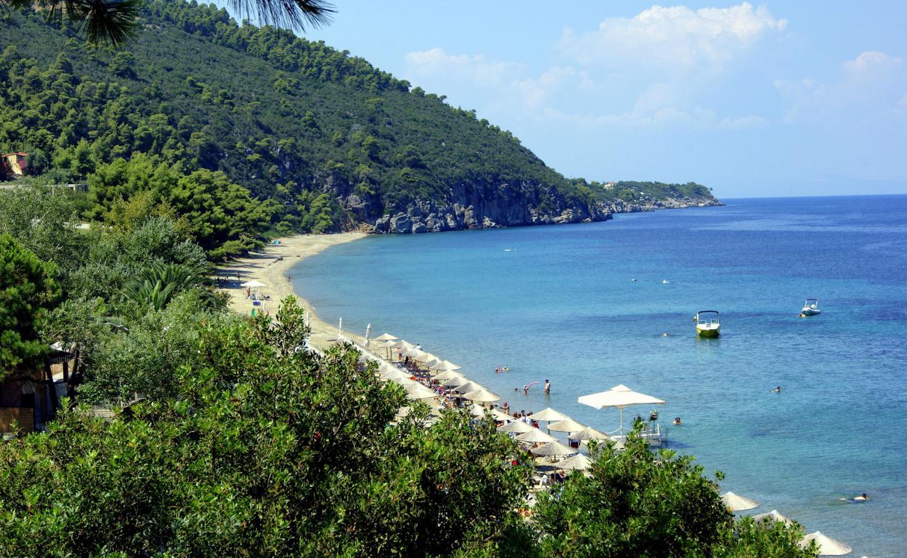 Foto de Kanistro beach con arena fina y guijarros superficie