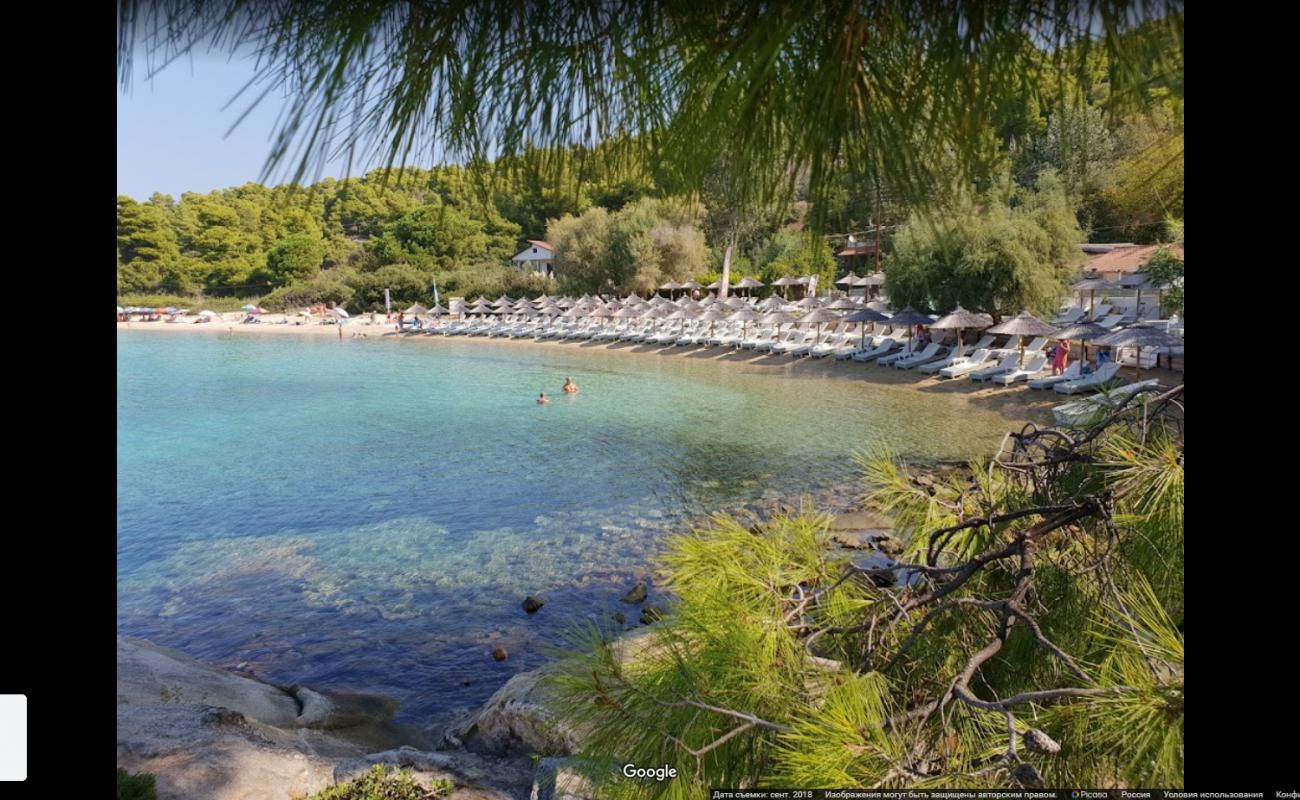 Foto de Kalogria beach y el asentamiento