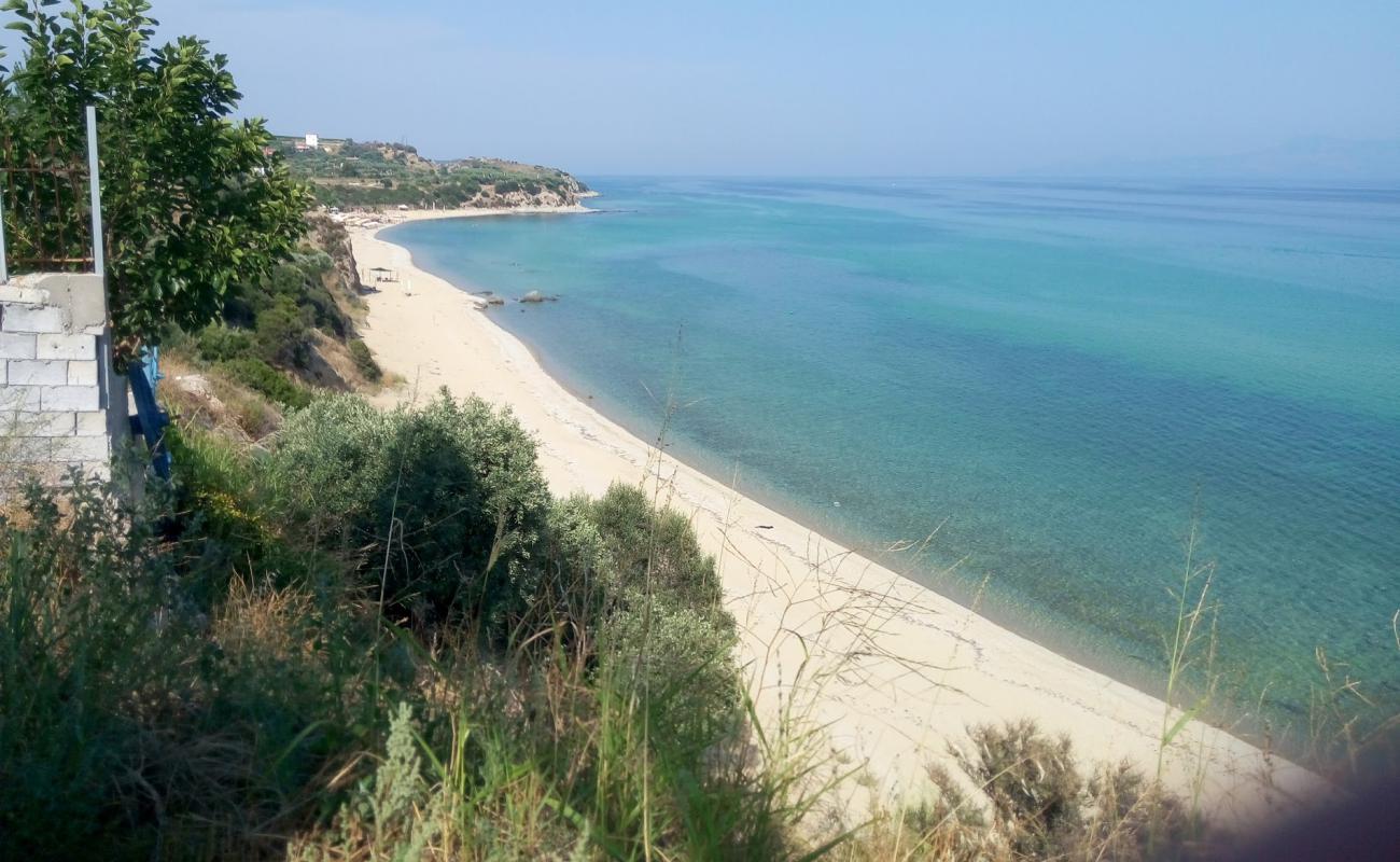 Foto de Kavala beach II con arena brillante superficie