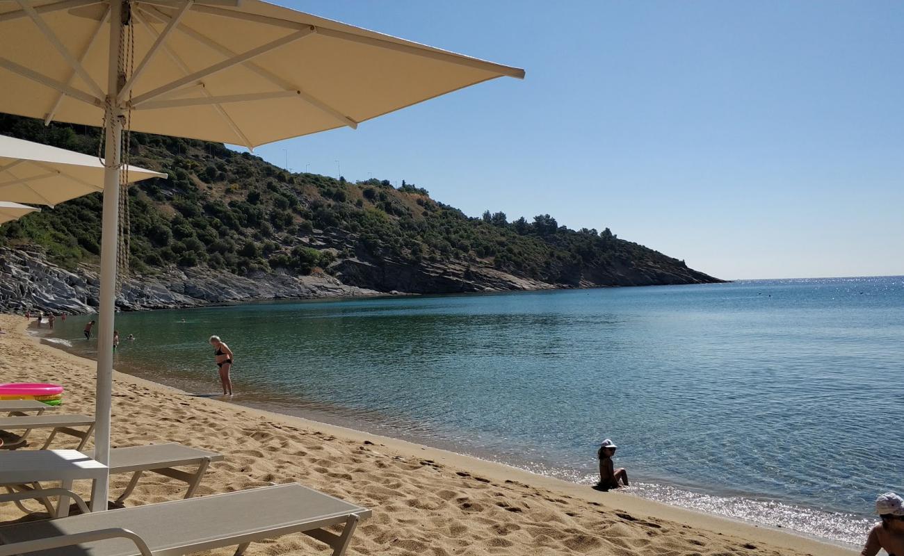 Foto de Playa Kolimvisi con arena brillante superficie