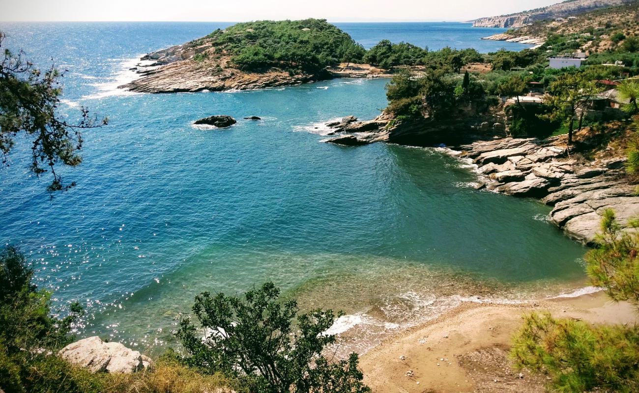 Foto de Aliki beach II con guijarro fino claro superficie