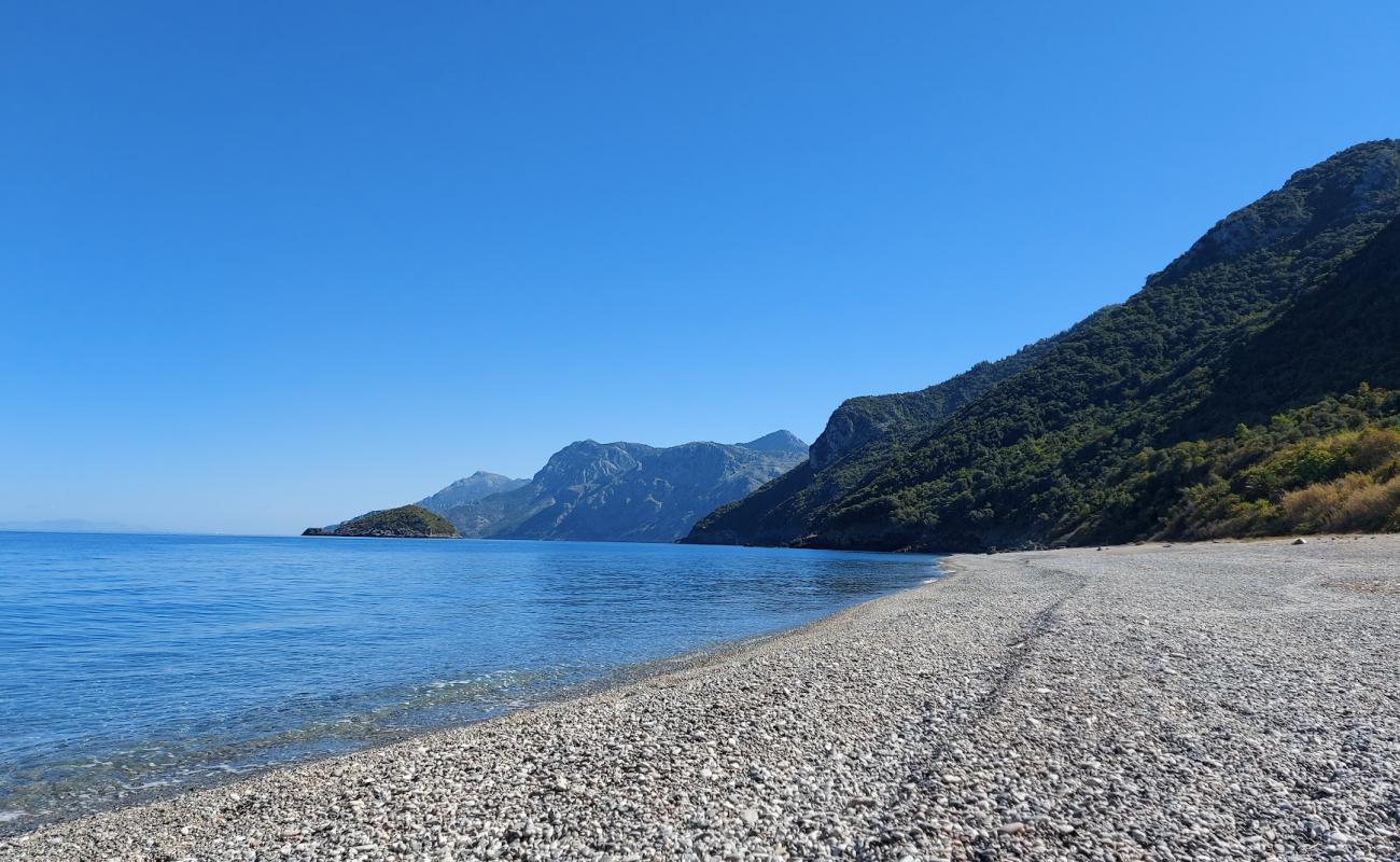 Foto de Kokkinia beach con arena gris y guijarros superficie