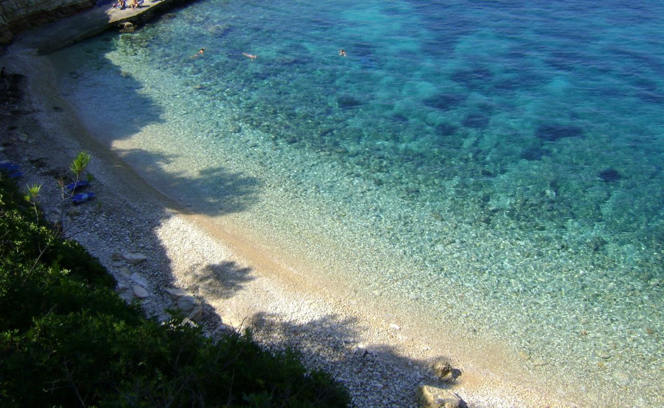 Foto de Marpunta beach con guijarro gris superficie