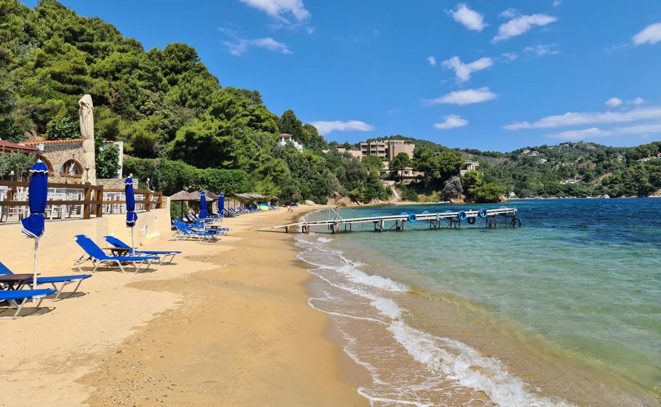 Foto de Kanapitsa beach con arena brillante superficie