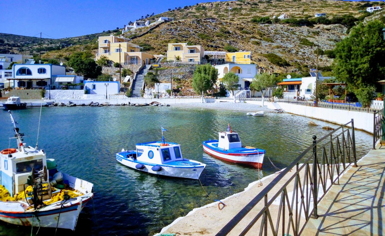 Foto de Agathonisi beach con guijarro ligero superficie