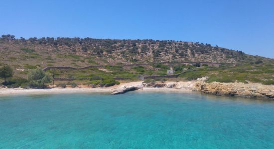 Tiganakia beach