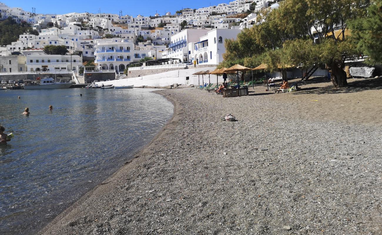 Foto de Paralia Astipaleas con guijarro fino gris superficie