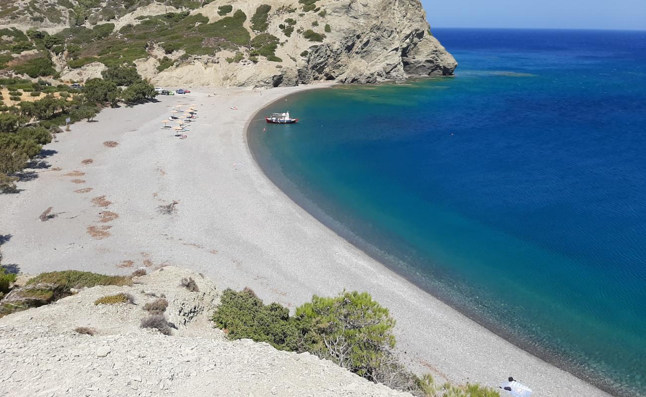 Foto de Paralia Agios Minas con guijarro gris superficie