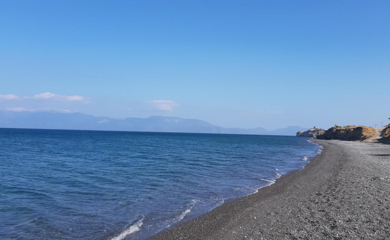 Foto de Paralia Psalidi con guijarro fino gris superficie