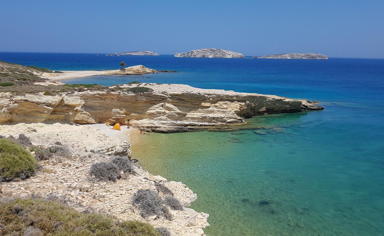 Foto de Monodendri beach II con guijarro ligero superficie