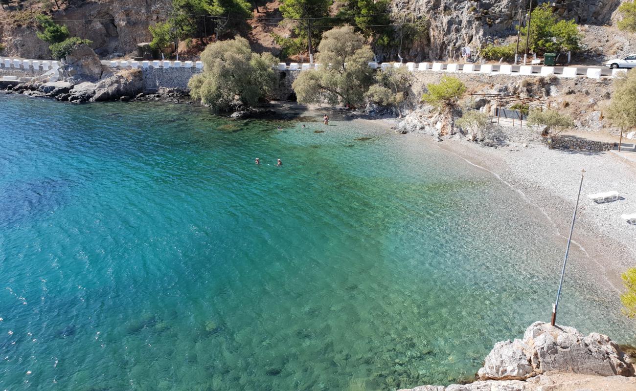 Foto de Gefira beach con guijarro fino gris superficie