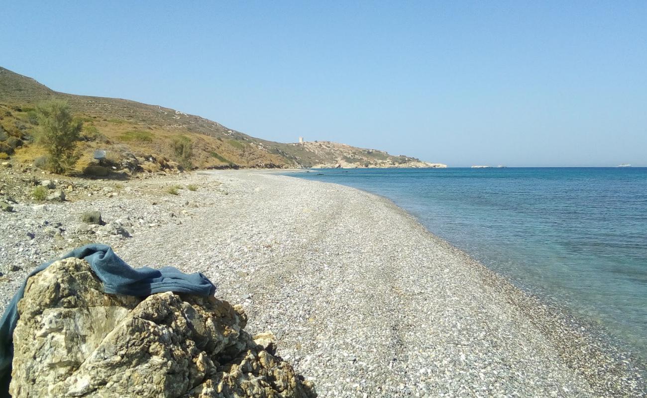 Foto de Lakkoma beach con guijarro ligero superficie