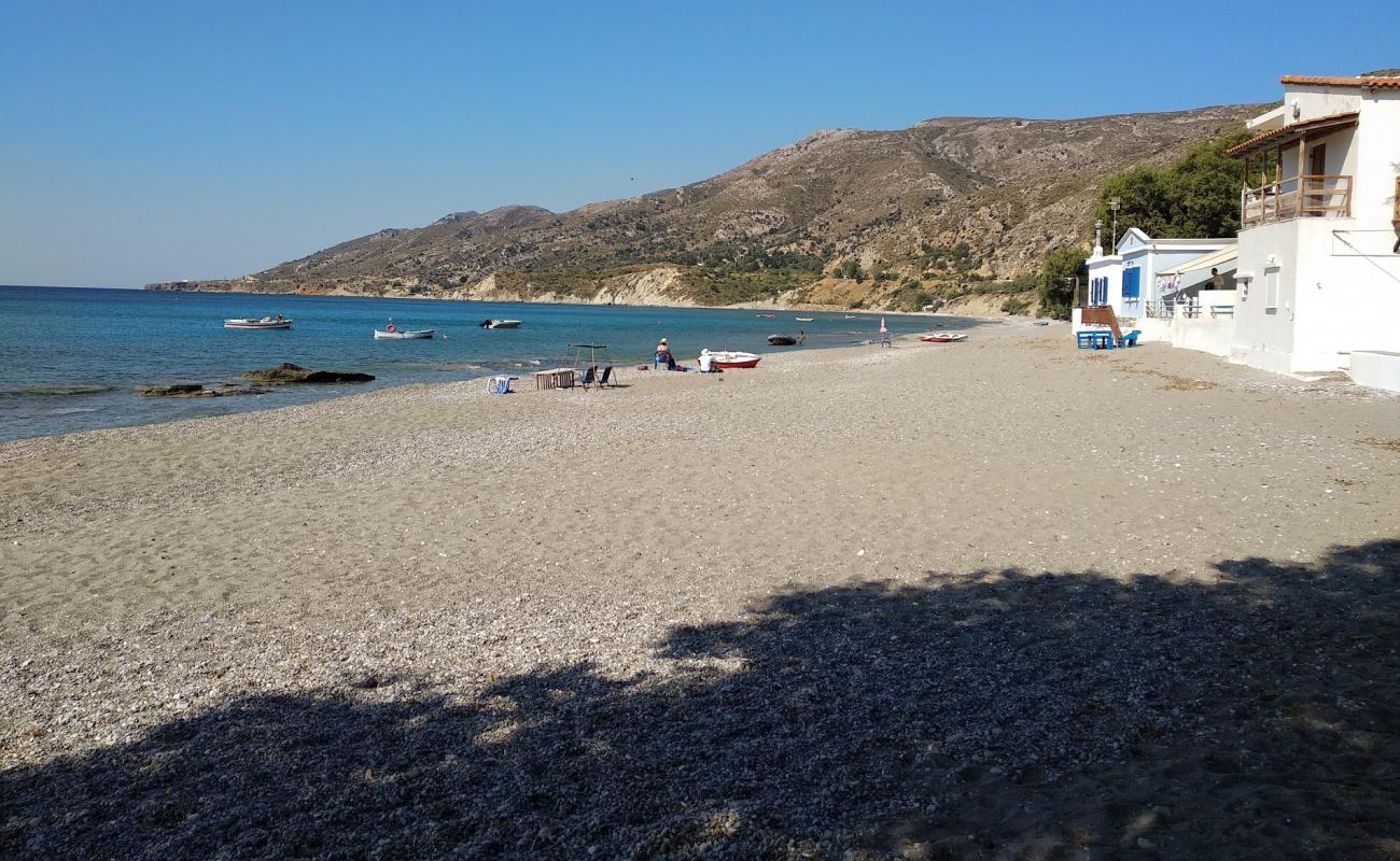 Foto de Paralia Faros con arena fina y guijarros superficie