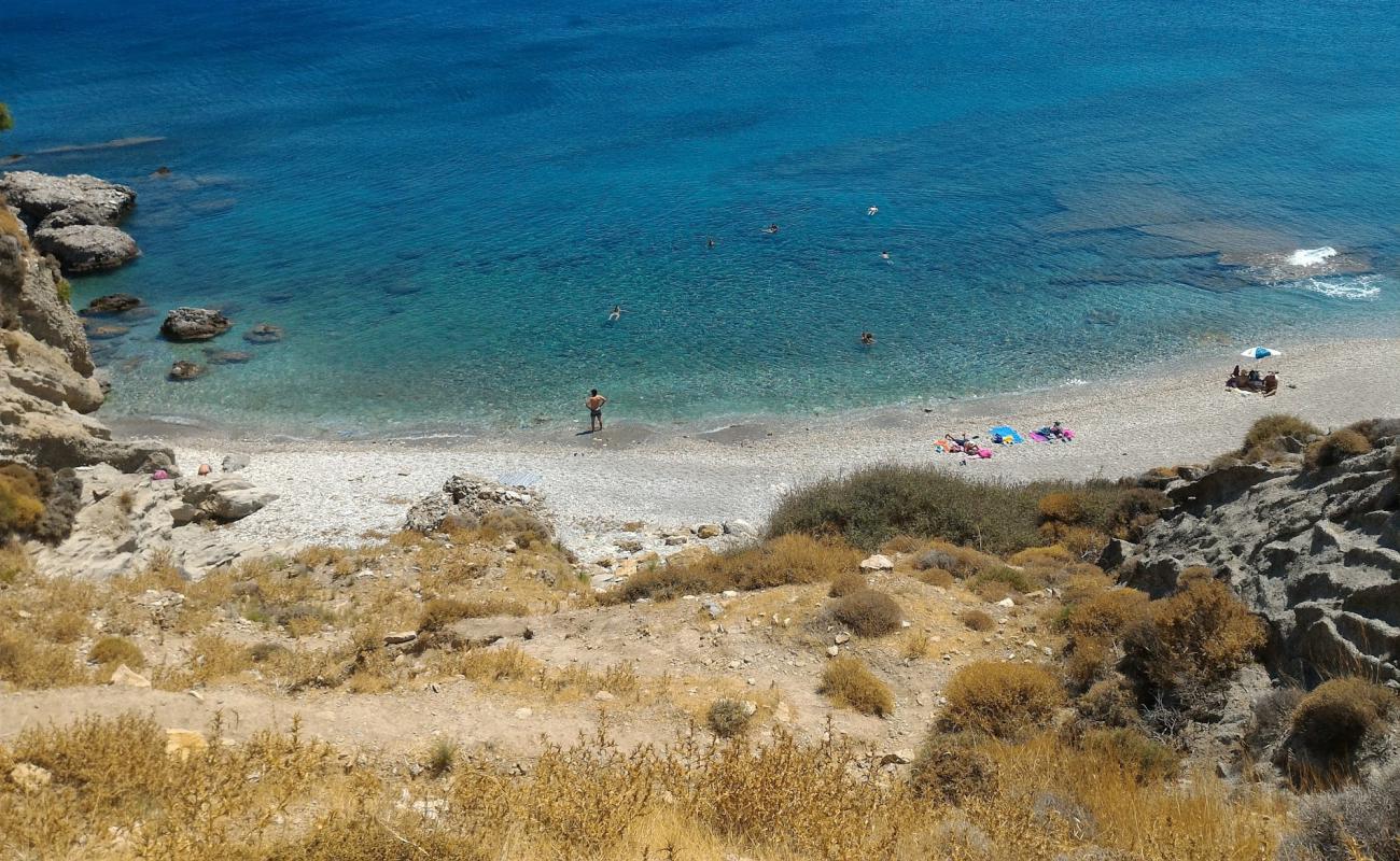 Foto de Anefanti beach con guijarro ligero superficie