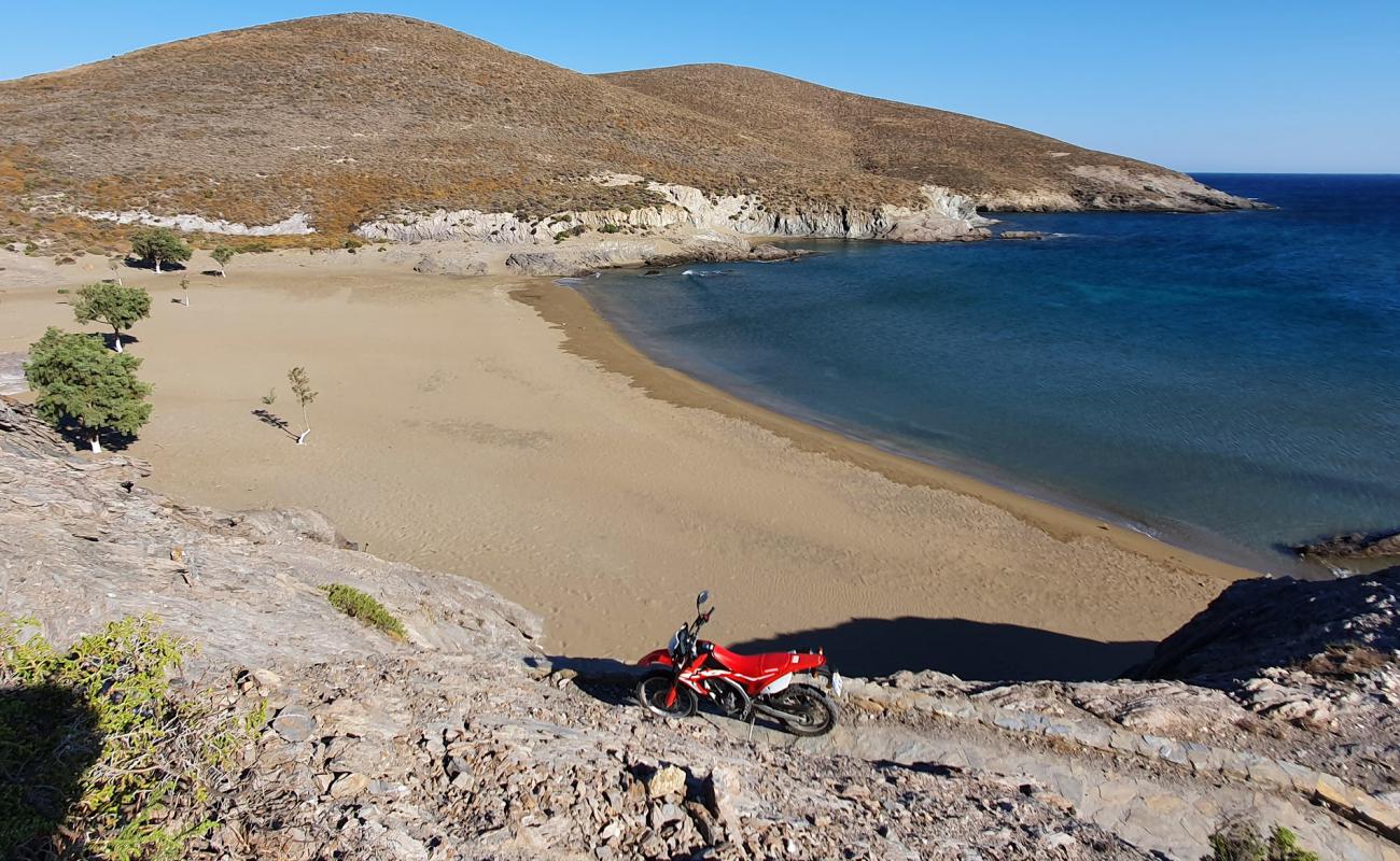 Foto de Lazaretta beach con arena oscura superficie