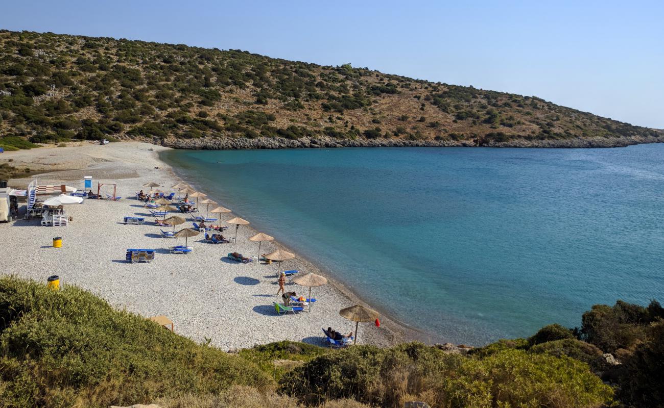 Foto de Salagona beach con guijarro fino claro superficie