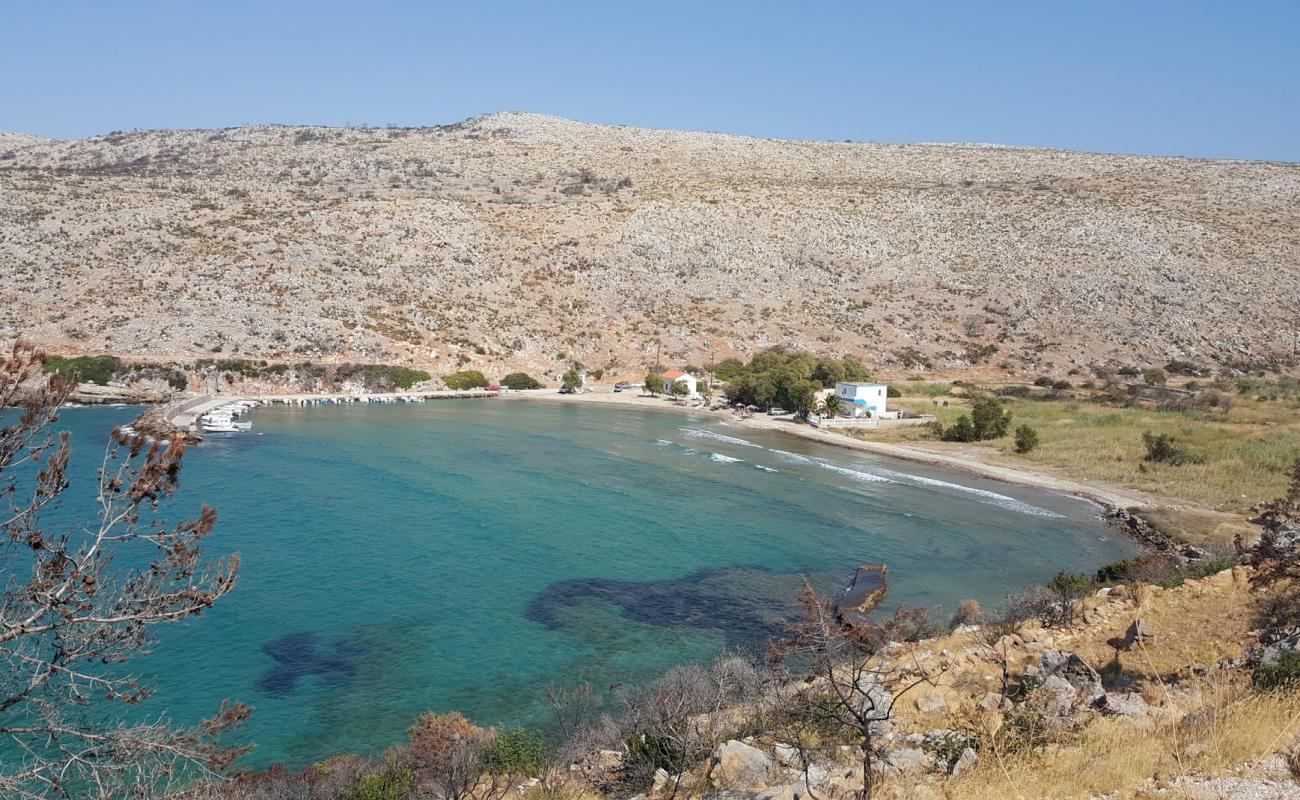 Foto de Paralia Agia Irini con guijarro ligero superficie