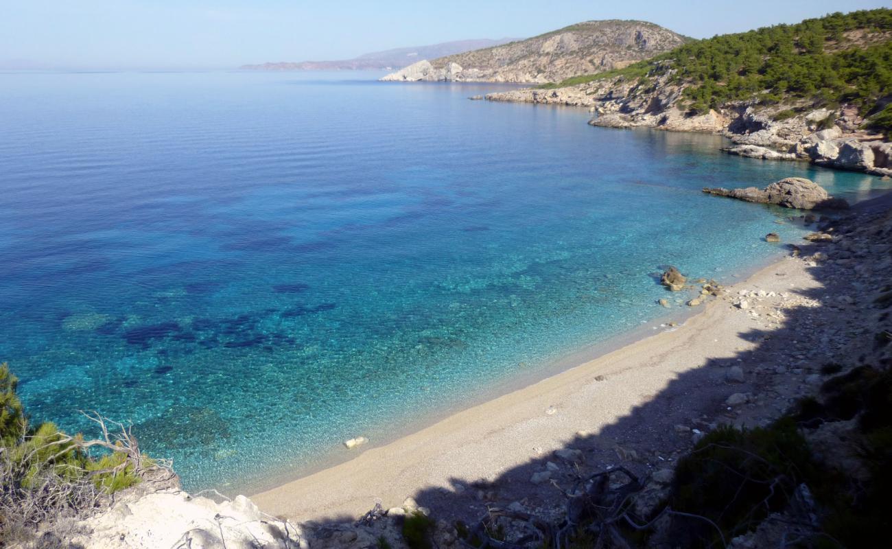 Foto de Tigani Beach II con guijarro ligero superficie