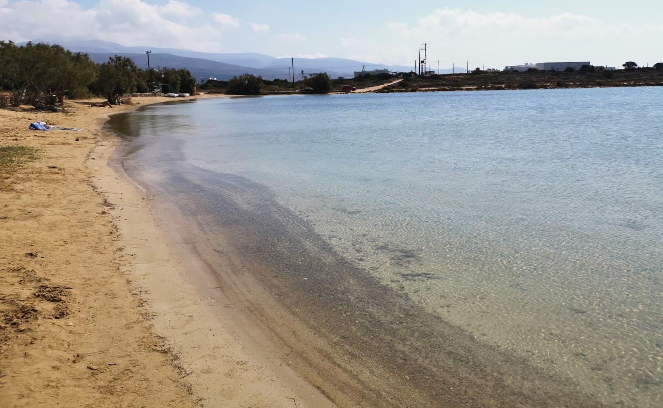 Foto de beach Goodies con arena oscura superficie