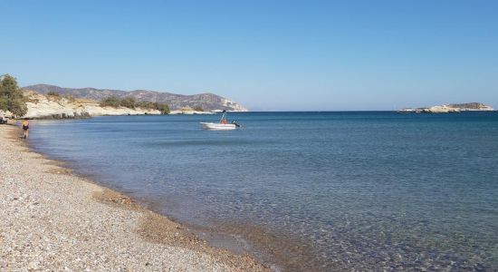 Aliki beach