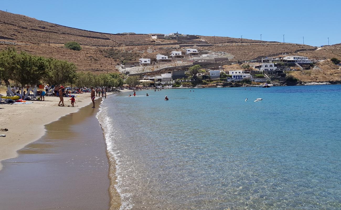 Foto de Episkopi beach con arena brillante superficie