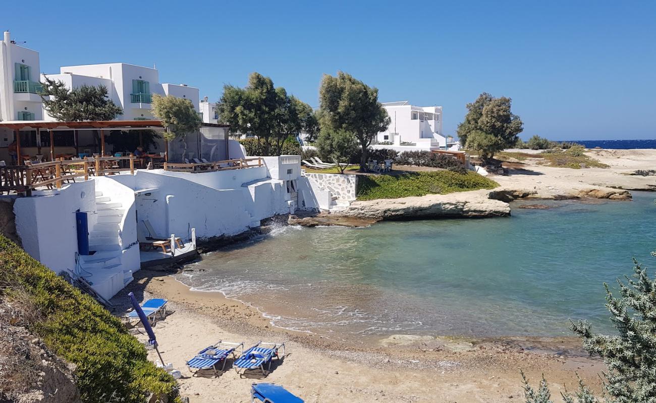 Foto de Pollonia beach con arena oscura superficie