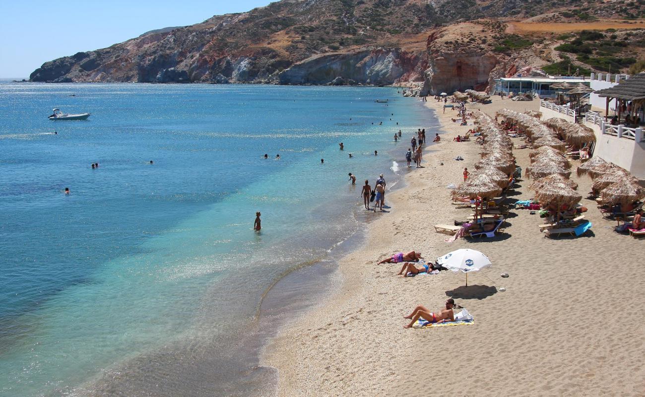 Foto de Paliochori beach con guijarro fino oscuro superficie