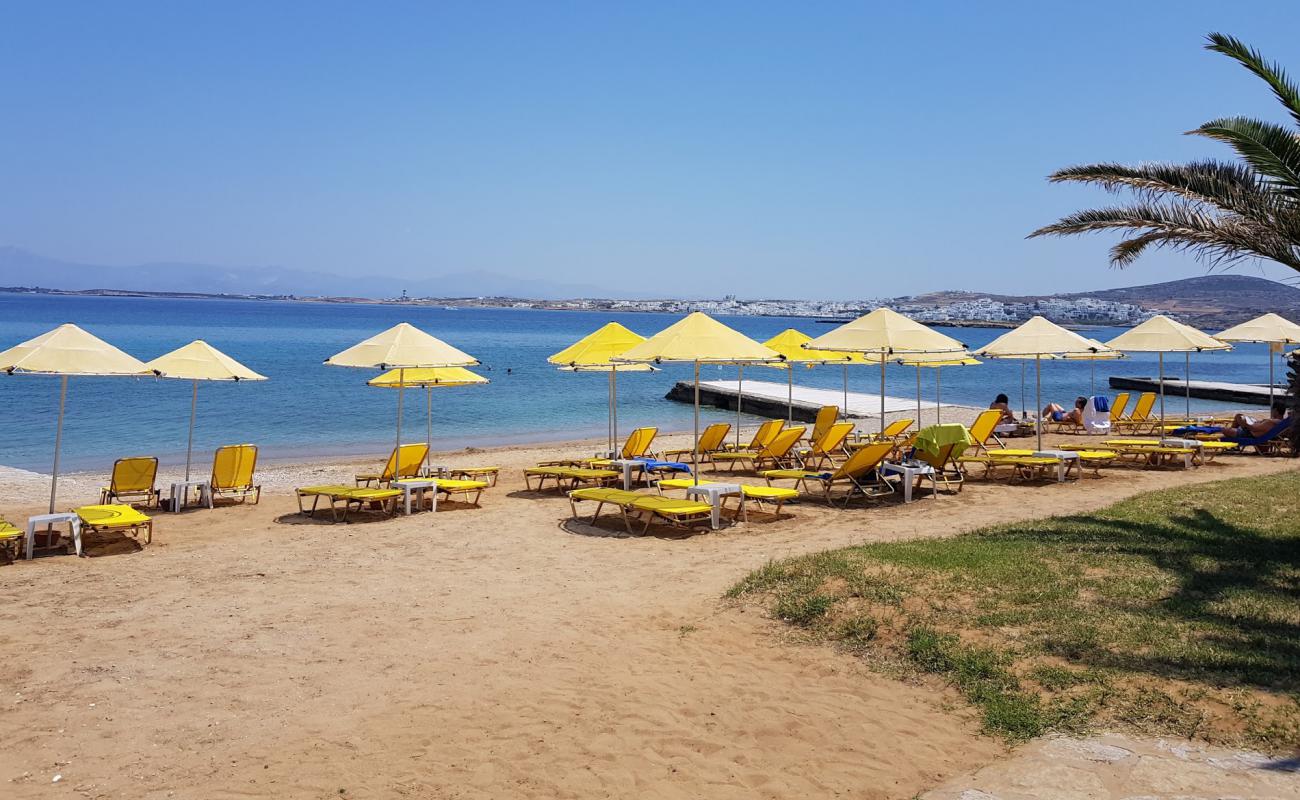 Foto de Playa de Porto Paros con brillante arena fina superficie