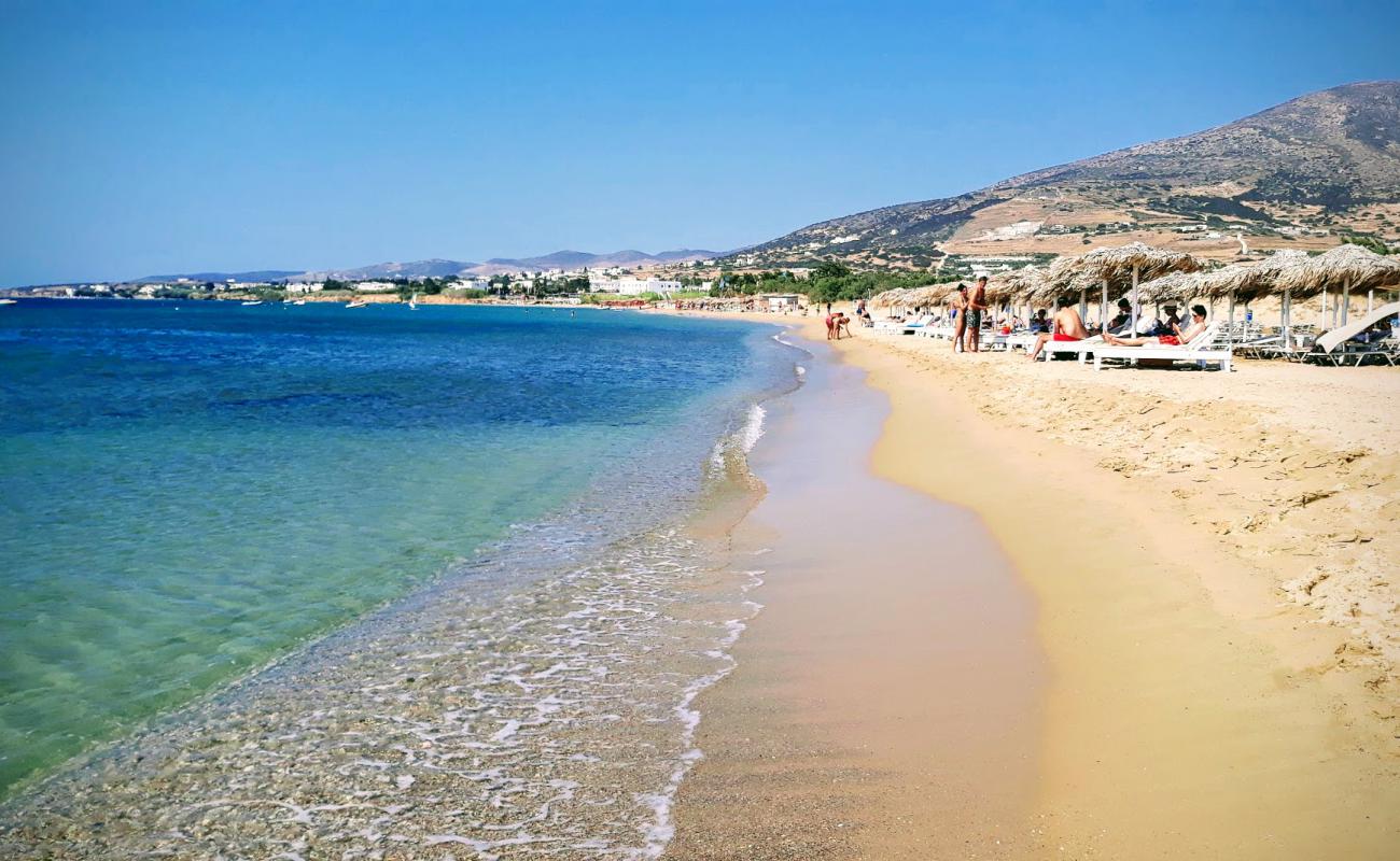 Foto de Playa de Chrisi Akti con brillante arena fina superficie