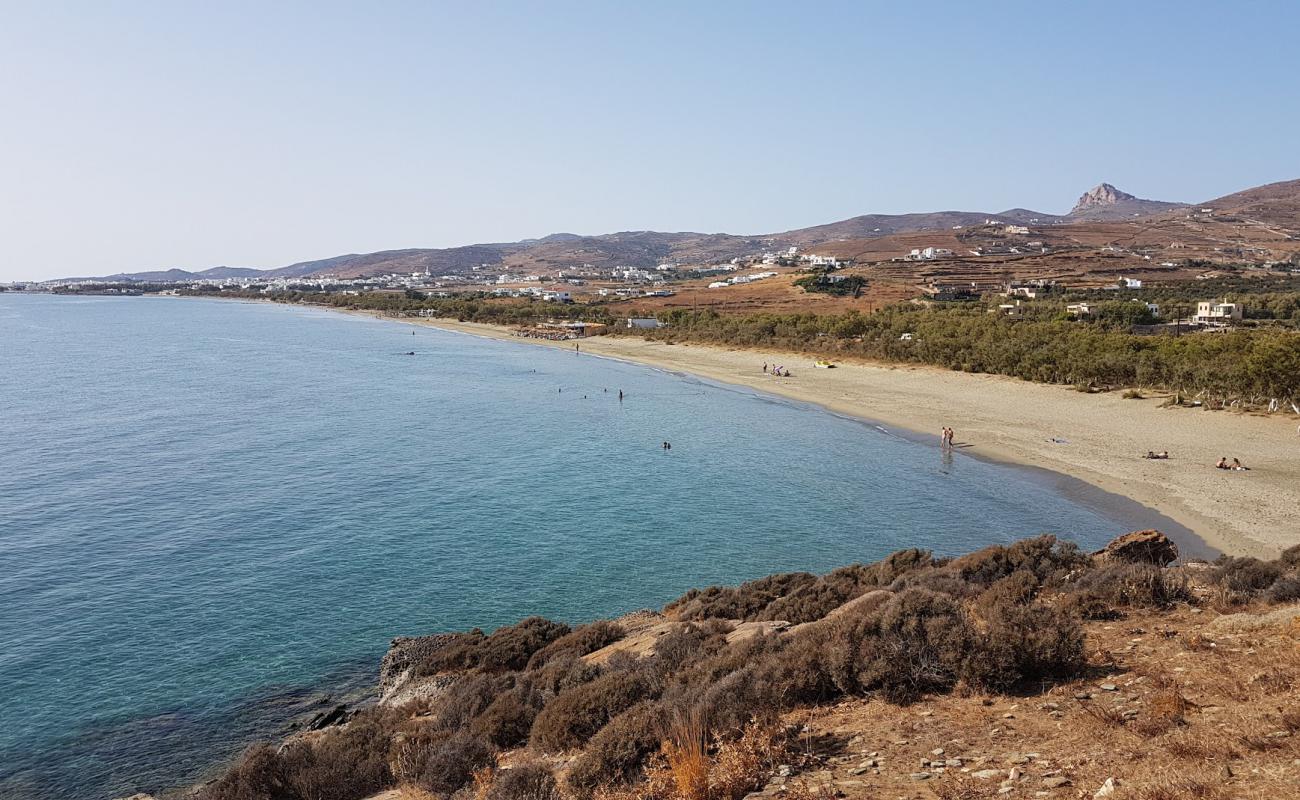 Foto de Agios Fokas con brillante arena fina superficie