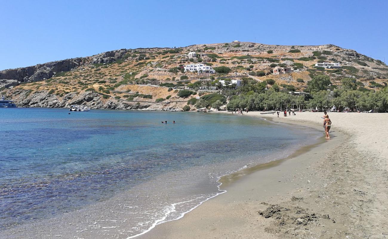 Foto de Tsigouri beach con arena brillante superficie