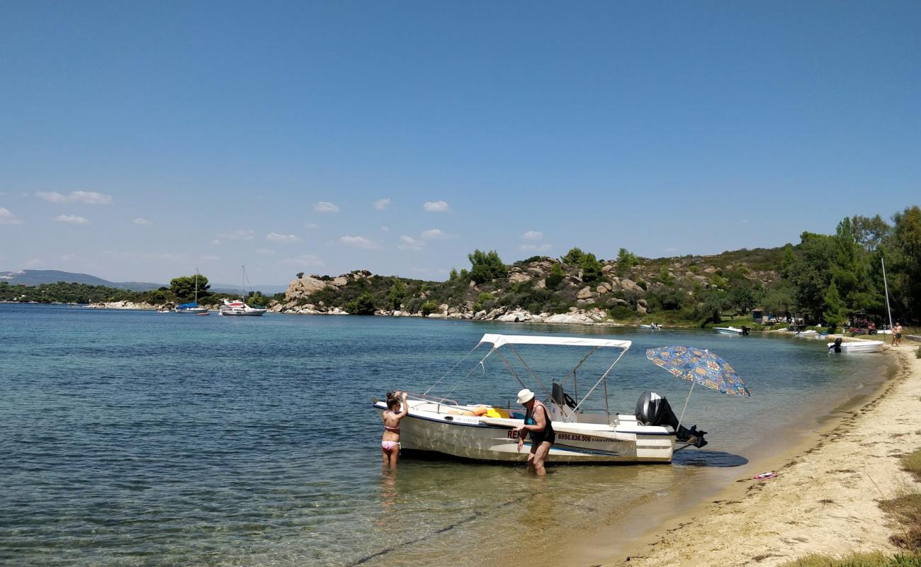 Foto de Diaporos beach III con arena brillante superficie