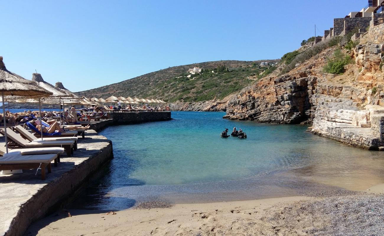 Foto de Candia Beach II con arena fina oscura superficie