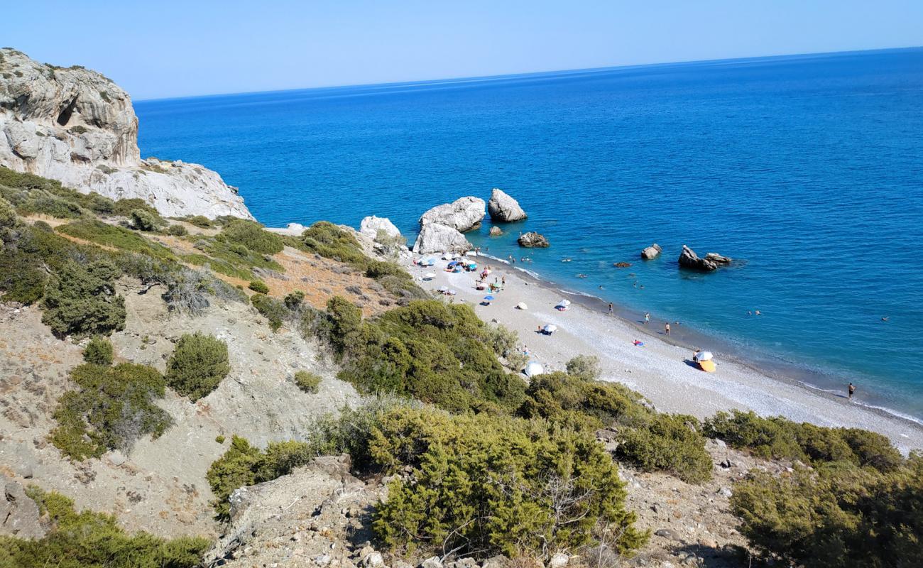 Foto de Paralia Listi con guijarro ligero superficie