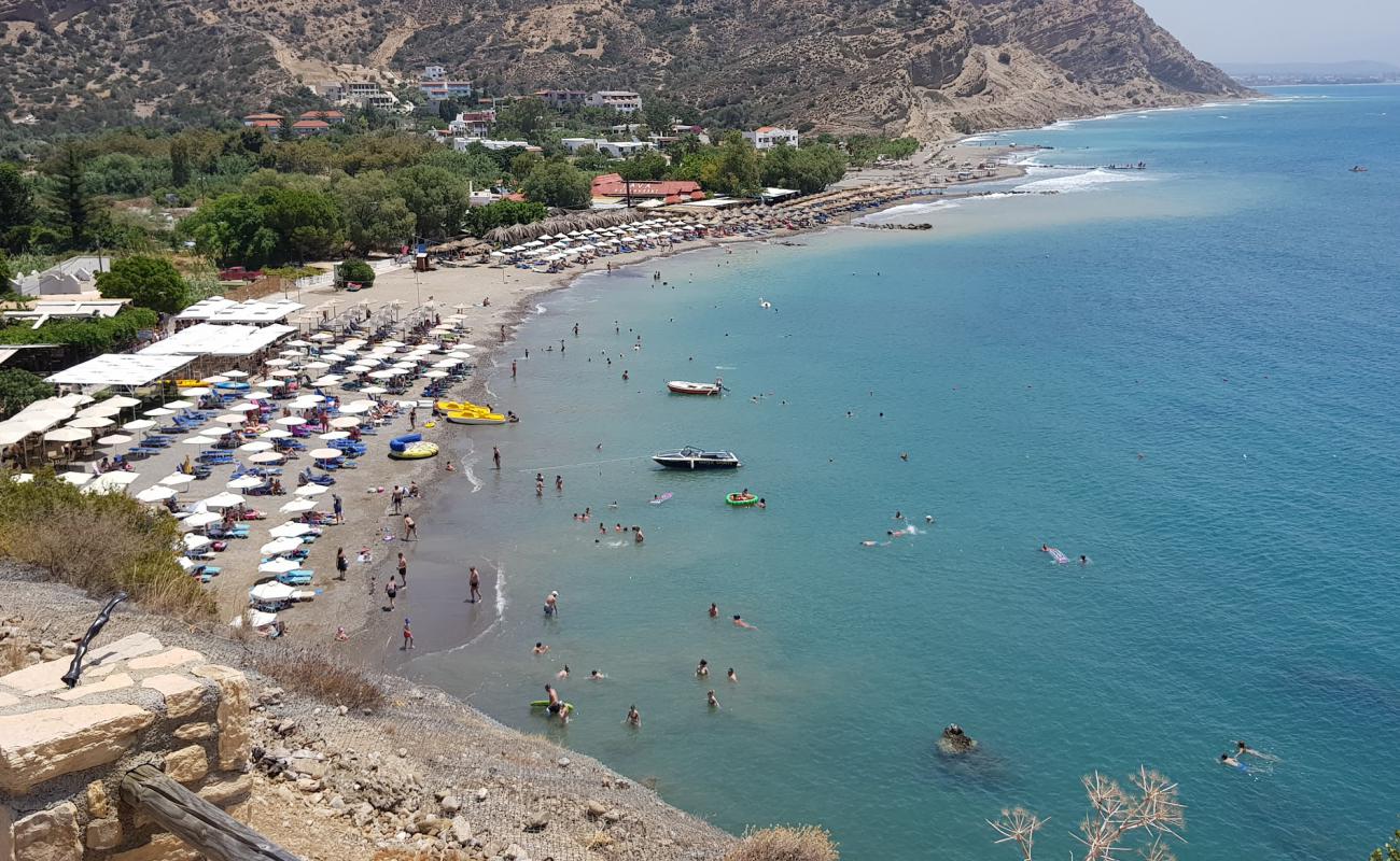 Foto de Playa de Agia Galini con guijarro gris superficie