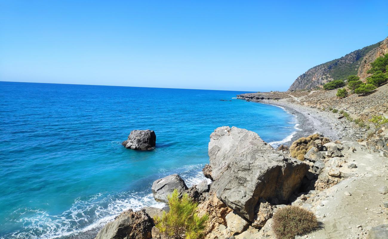 Foto de Zeromouri beach con guijarro gris superficie