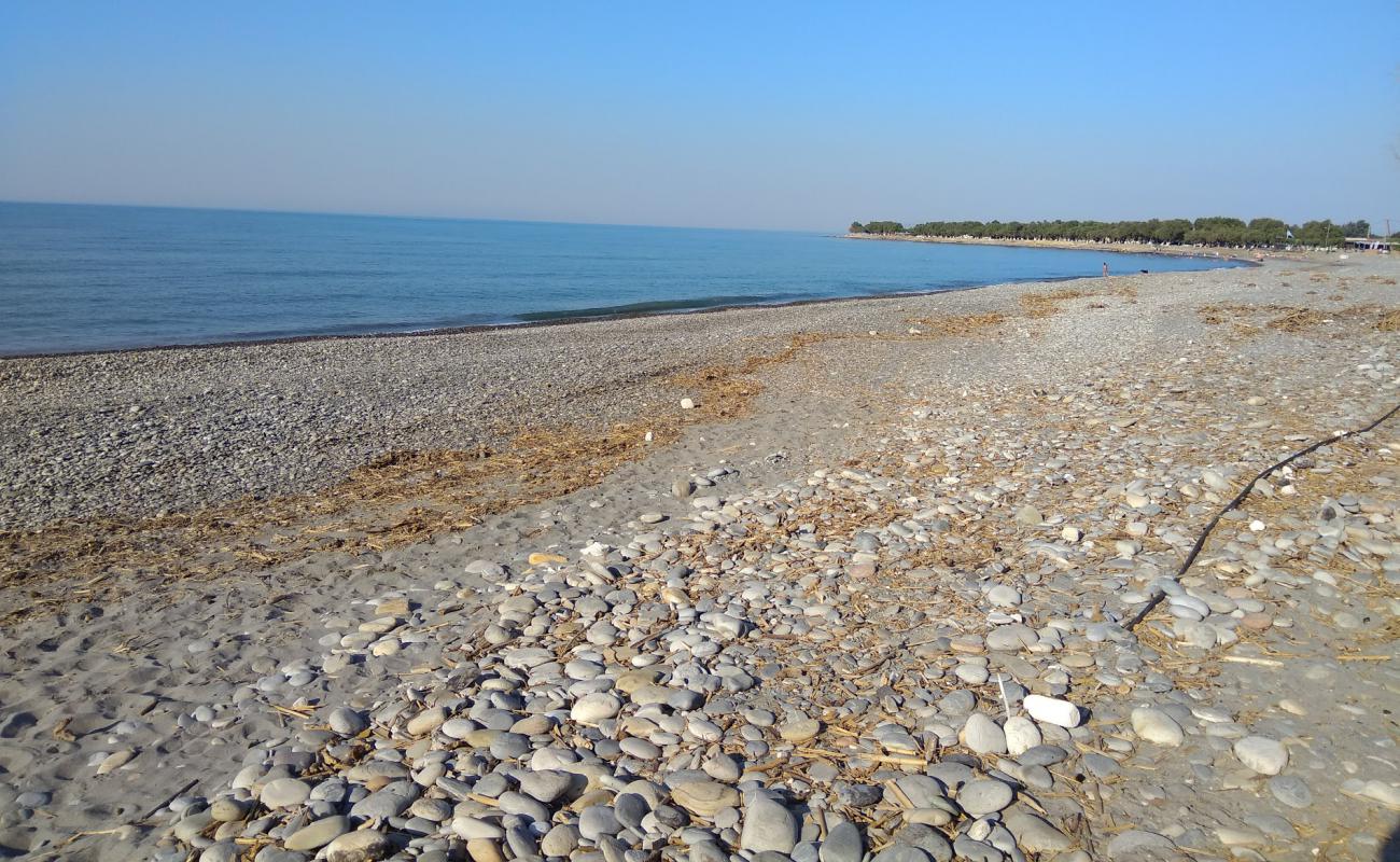 Foto de Rapaniana beach con guijarro ligero superficie