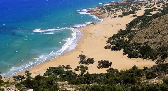 Spiaggia Lavrakas