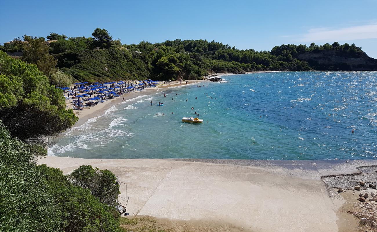 Foto de Playa Paliostafida con arena fina oscura superficie