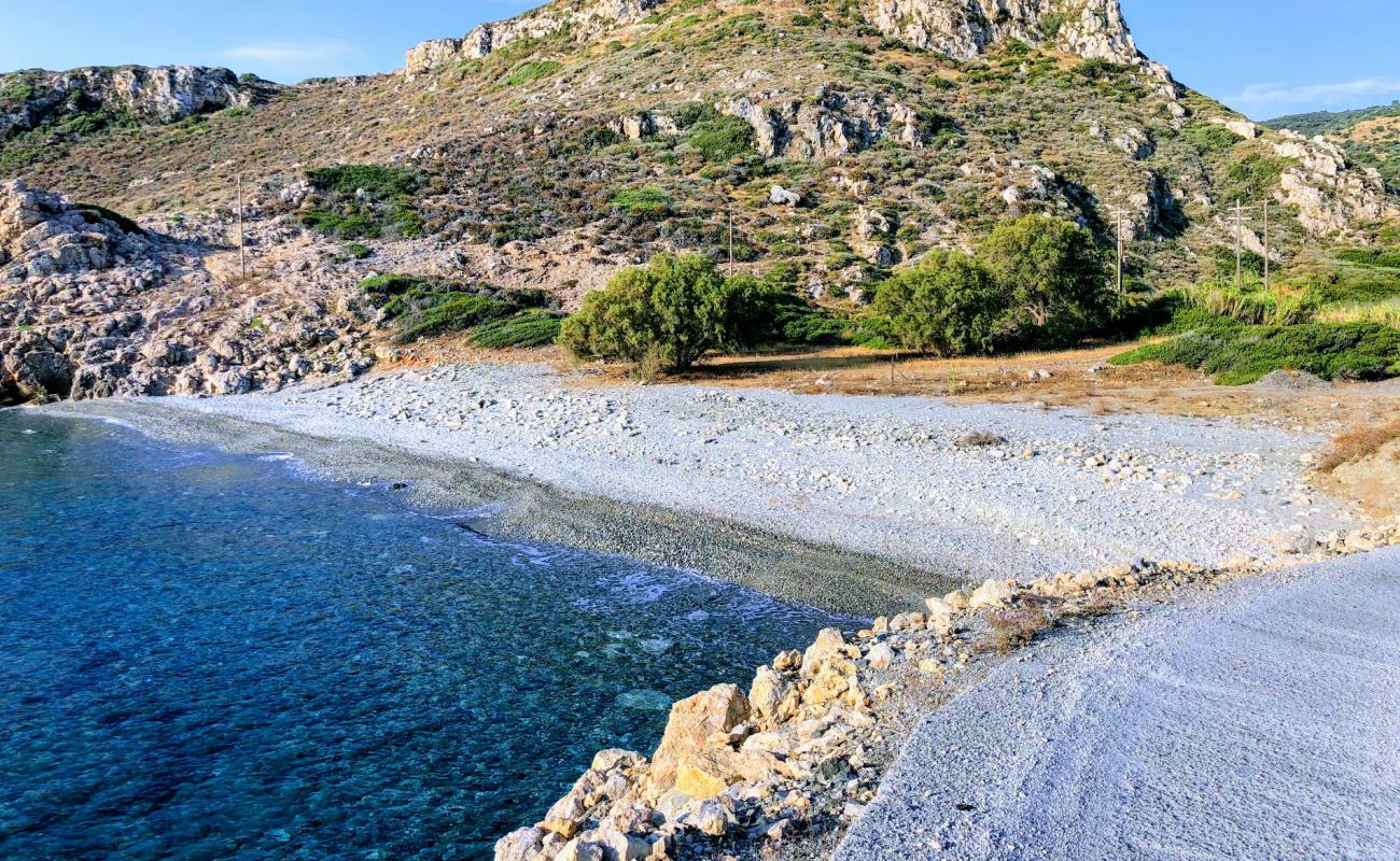 Foto de Agios Pelagia beach III con guijarro gris superficie