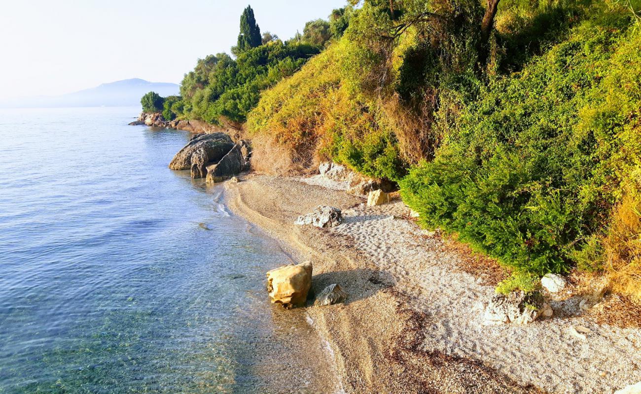 Foto de Belvedere beach II con guijarro gris superficie