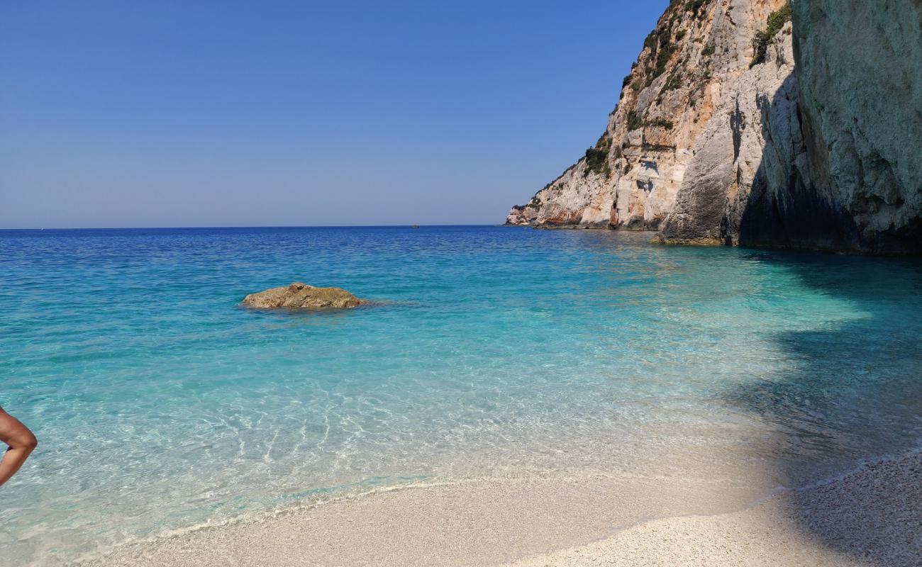 Foto de Porto Katsiki hidden con guijarro blanco superficie