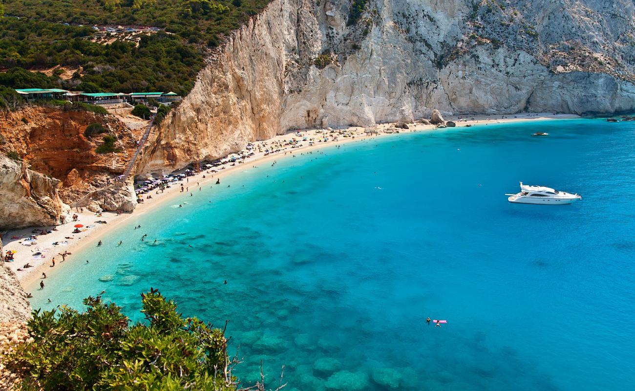 Foto de Playa de Porto Katsiki con guijarro fino claro superficie