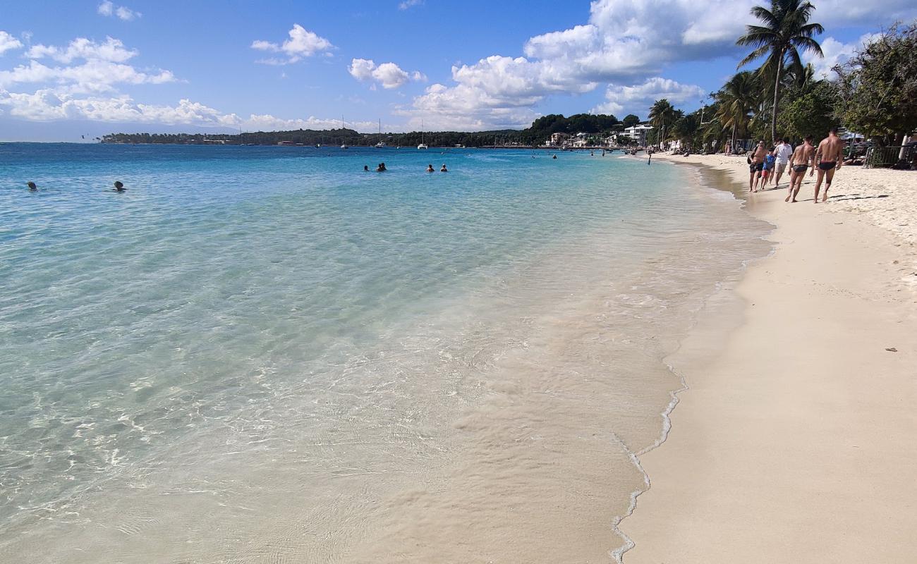 Foto de Plage du bourg con brillante arena fina superficie